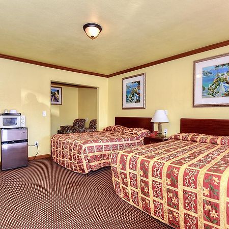 Bayside Inn Monterey Bagian luar foto