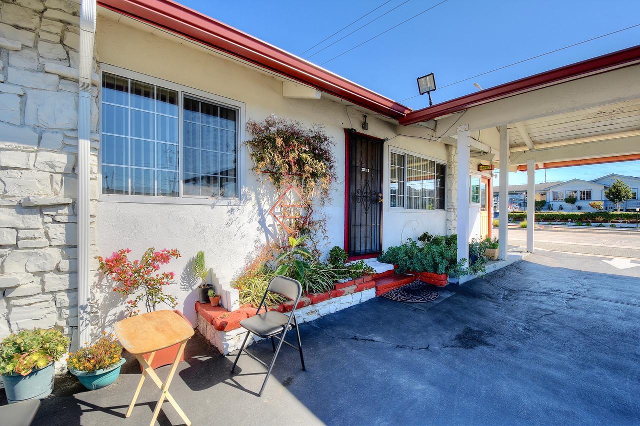 Bayside Inn Monterey Bagian luar foto